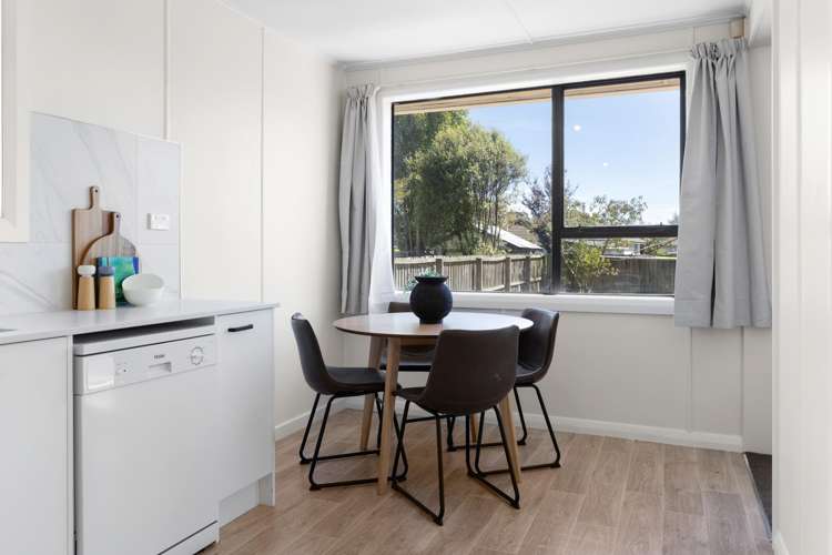 14 De Havilland Street Hornby_13