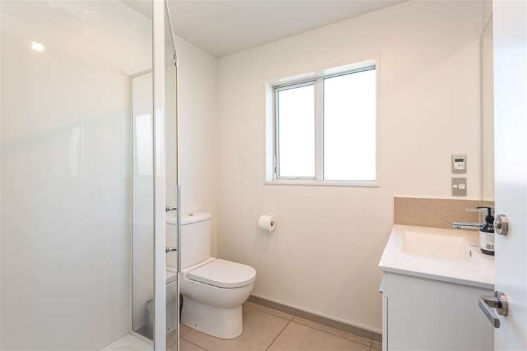 47 Mcmahon Drive Aidanfield_13