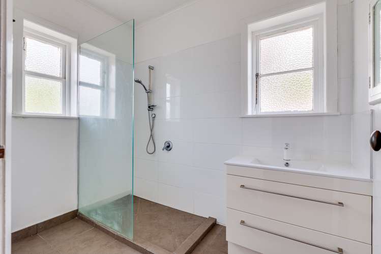 18 Masters Crescent Masterton_10