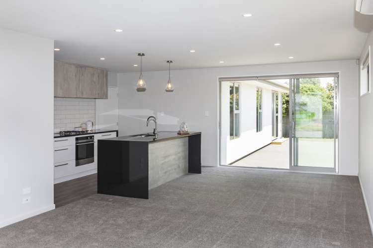 25 Kingsbridge West Burwood_5