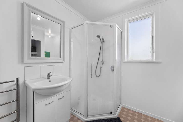 10 Mcintosh Road Brighton_11