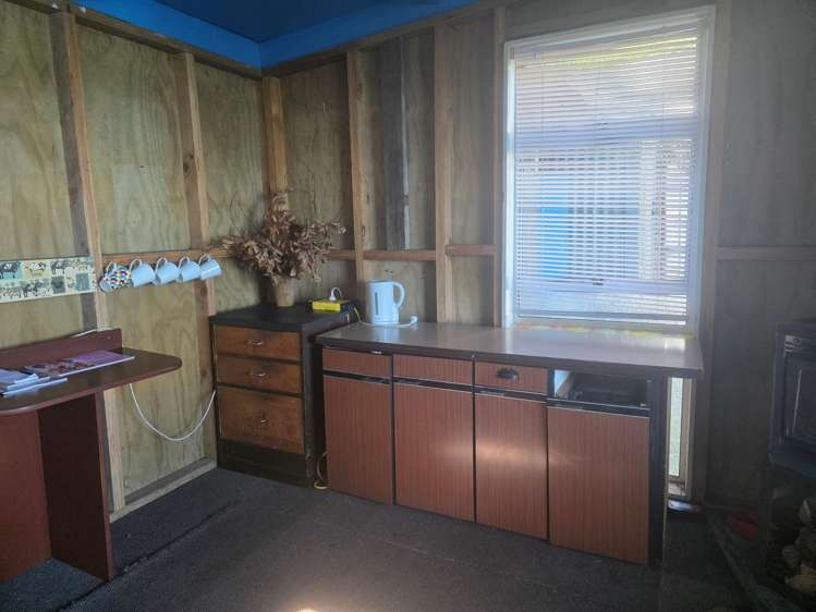 1616 Cape Palliser Road_5