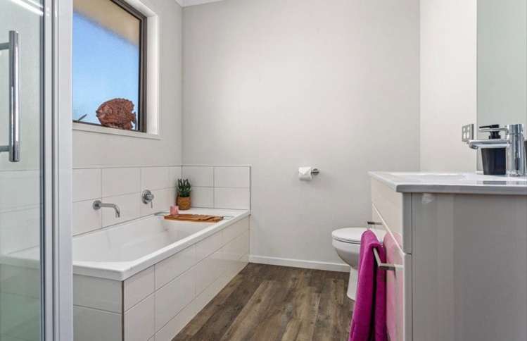 75 Aerodrome Road Thornton_16