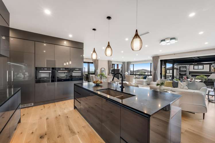 45 Armstrong Farm Drive East Tamaki Heights_22