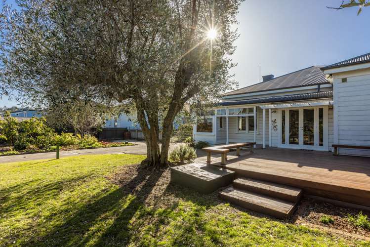 28 Nelson Crescent Napier South_18