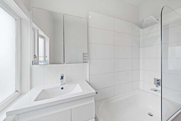 10 Park Road Surfdale_21