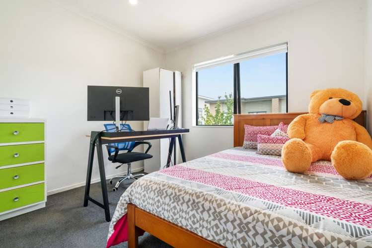 16 Pangu Way Mangere_8