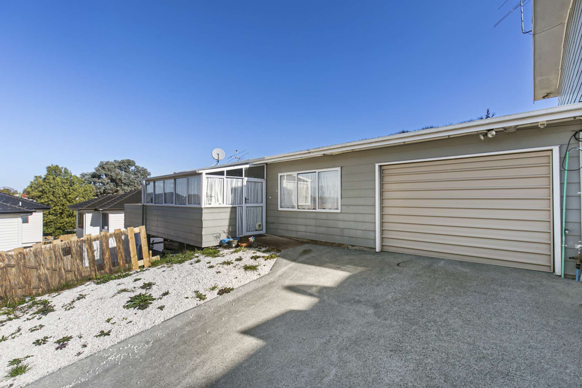 13e Tahi Terrace Glen Eden_0