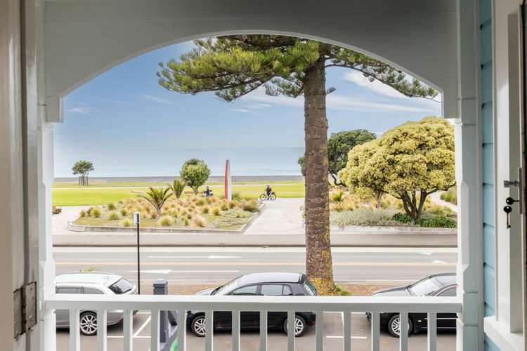 201 Marine Parade Napier South_8