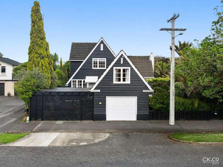 14 Willoughby Street Woburn_25