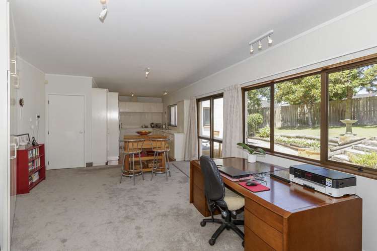 20 Wairata Place Te Atatu South_9