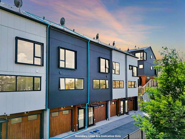 Double Garage + Elevated + Spacious