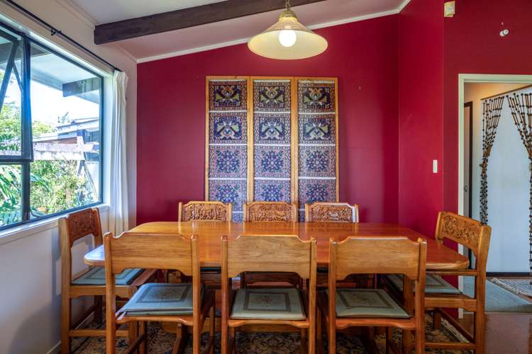 18 Esslin Road Surfdale_17