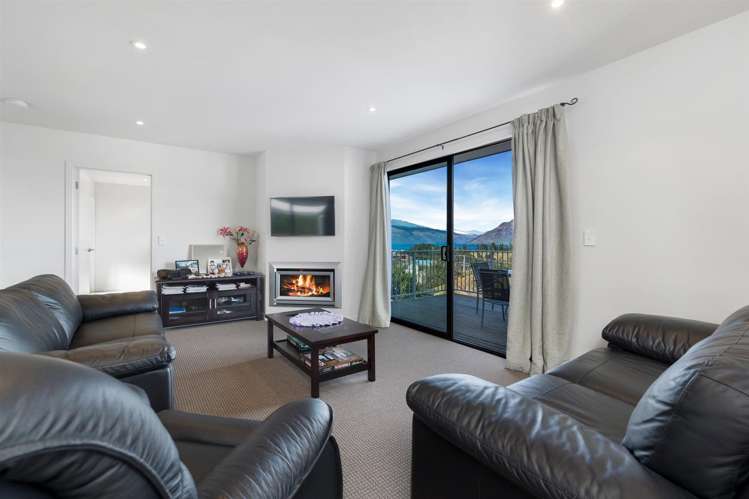 35 Suburb Street Queenstown_13