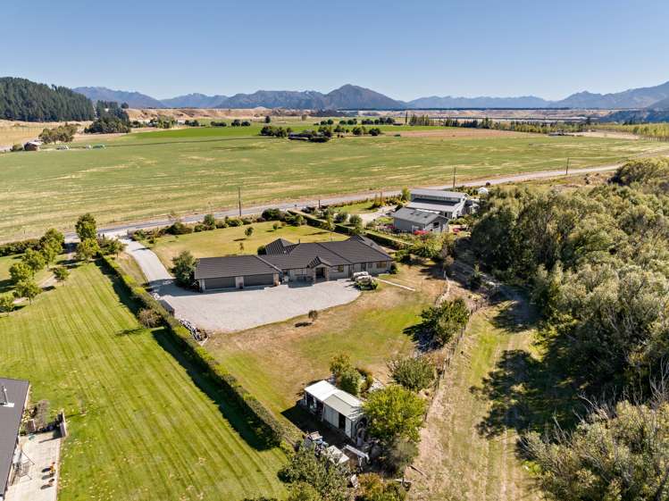 20 Church Road Luggate_20