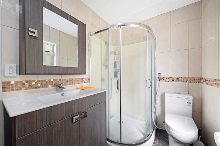 26b Meilland Place Glen Eden_7