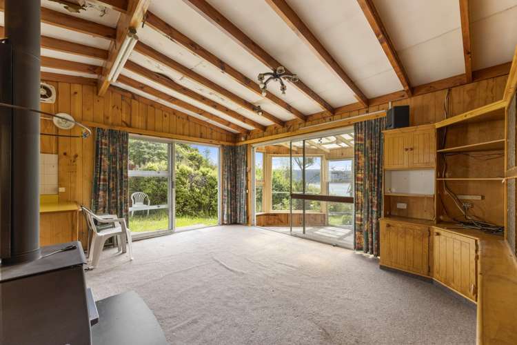 196 Doctors Point Road Waitati_6