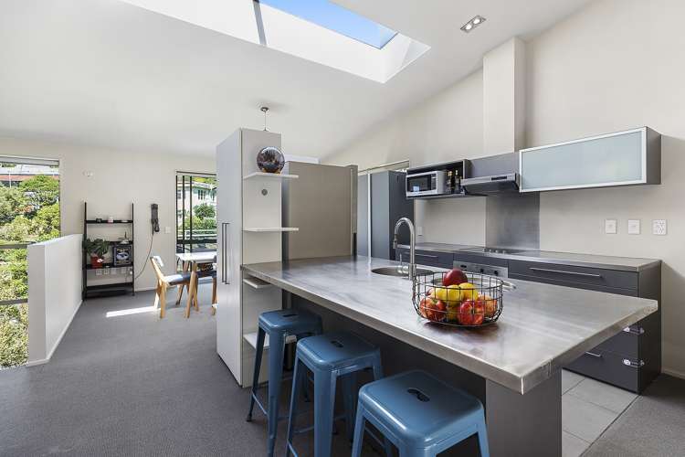 1/2 Onslow Road Khandallah_3