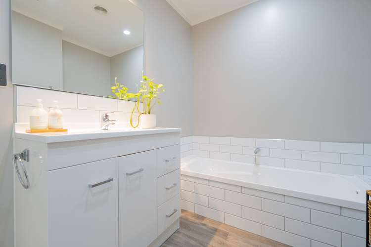 26 Burnby Drive Te Anau_16