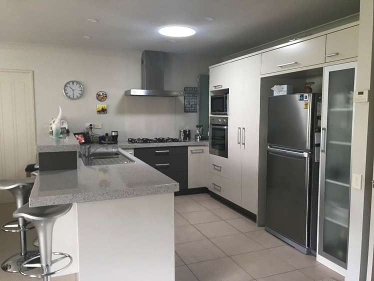 18 Pine Harbour Parade Beachlands_1