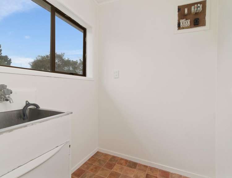 42a Susan Street Pukehangi_9