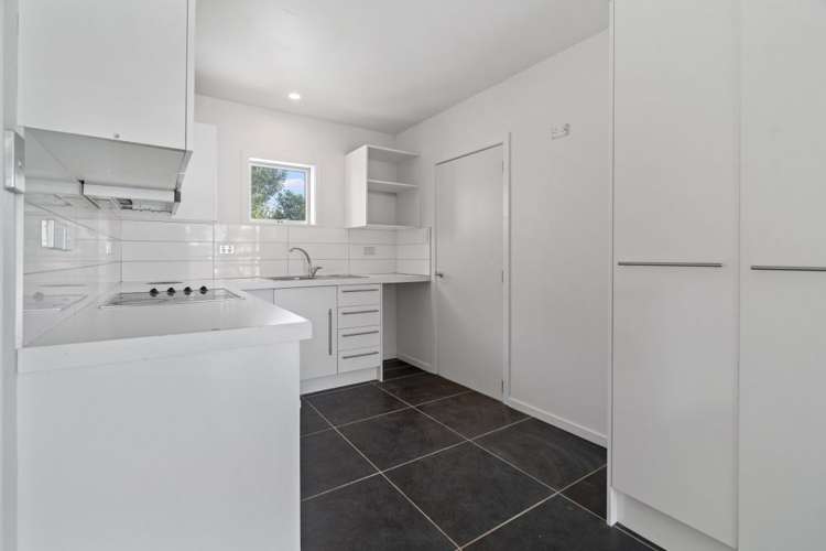 2/630 Hereford Street Linwood_8