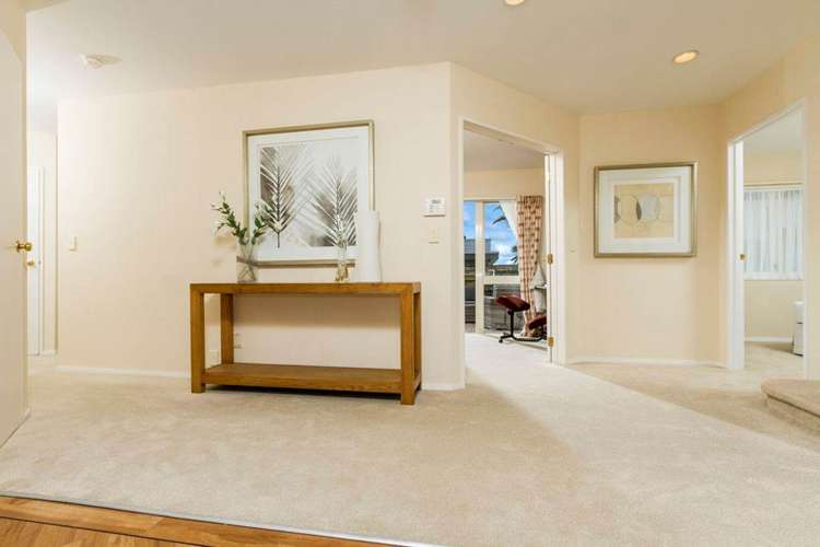 2/69 Seaview Road Castor Bay_14