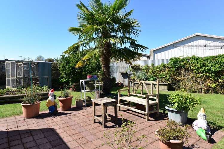 28 Rosalind Street Deanwell_11