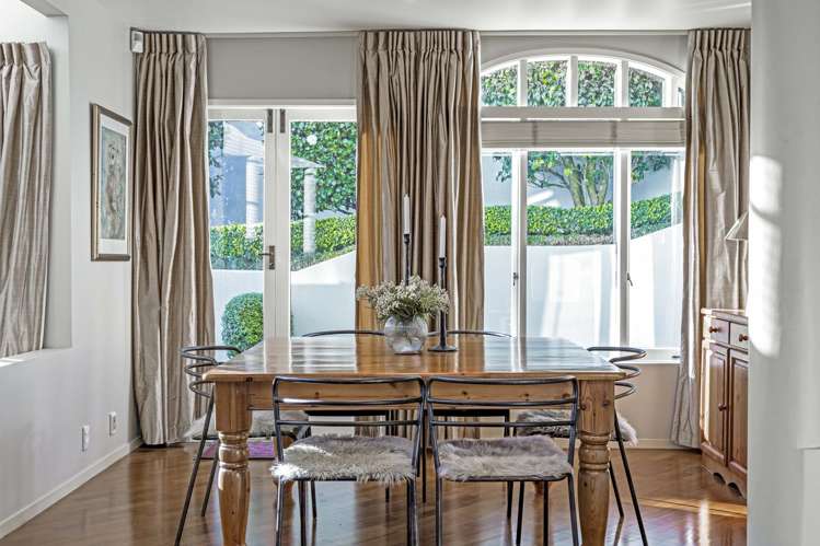 2/2 Martin Avenue Remuera_4