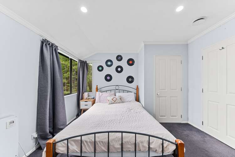 10 Saint Ives Grove Whalers Gate_13