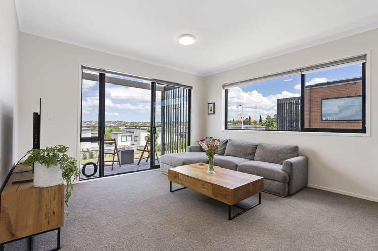 19/1 Scott Road Hobsonville_5