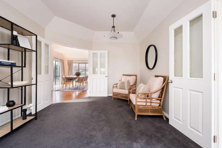 55 Regents Park Dr_3