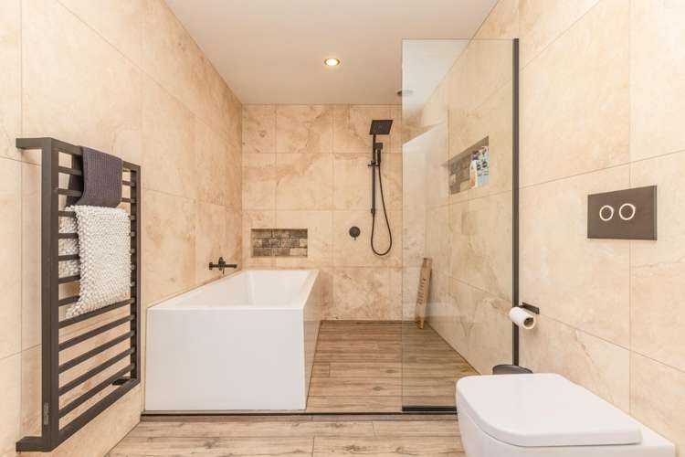 23 Curries Road Hillsborough_17