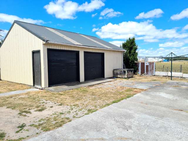 27 Moore Crescent Carterton_1