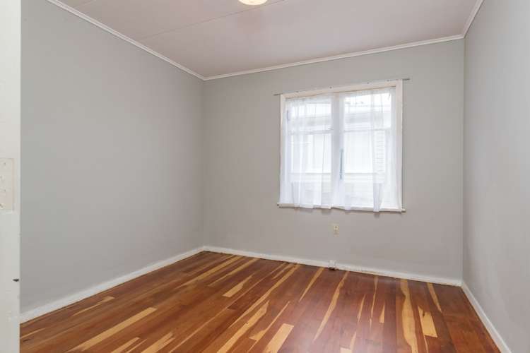 71 Petrie Street Wainuiomata_10