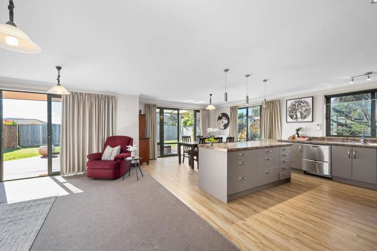 18 Avening Close Blenheim Central_10