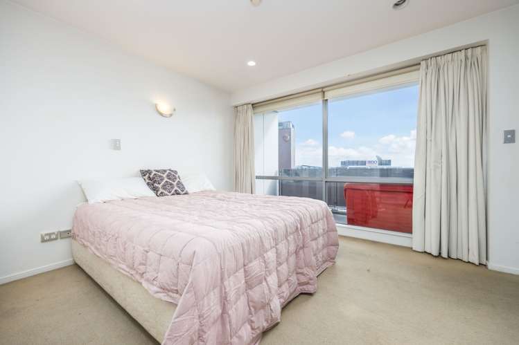 702/17 Vogel Lane Auckland Central_13