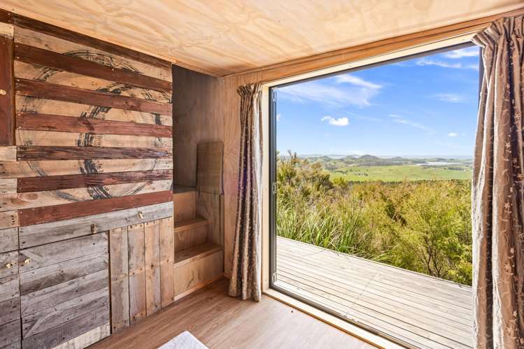 83 Rarangi Heights Parua Bay_34