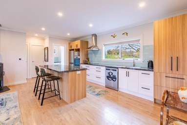 417A Racecourse Road_4