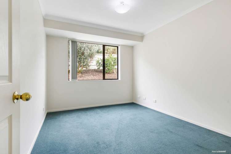 6 Plumstead Rise Glen Eden_14