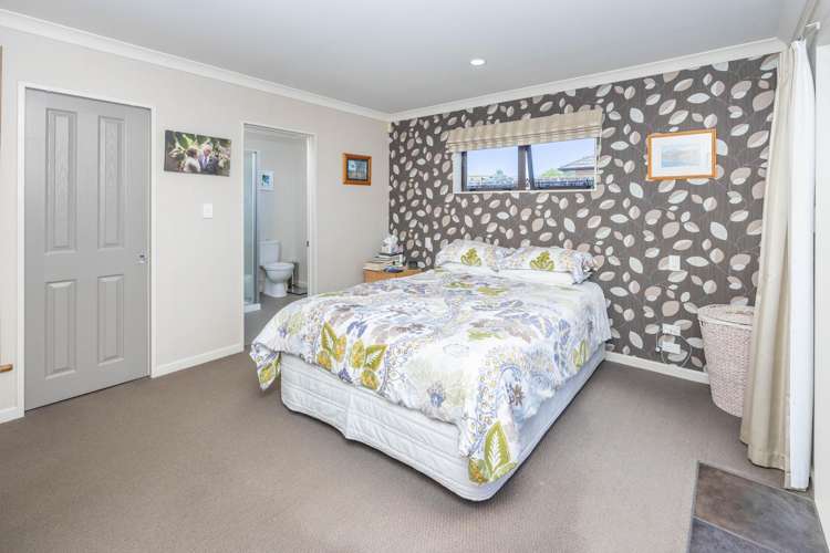 26 Ravenscourt Place Huntington_10