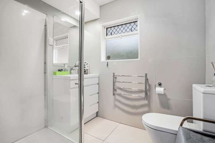 172b Hutchinson Avenue New Lynn_11