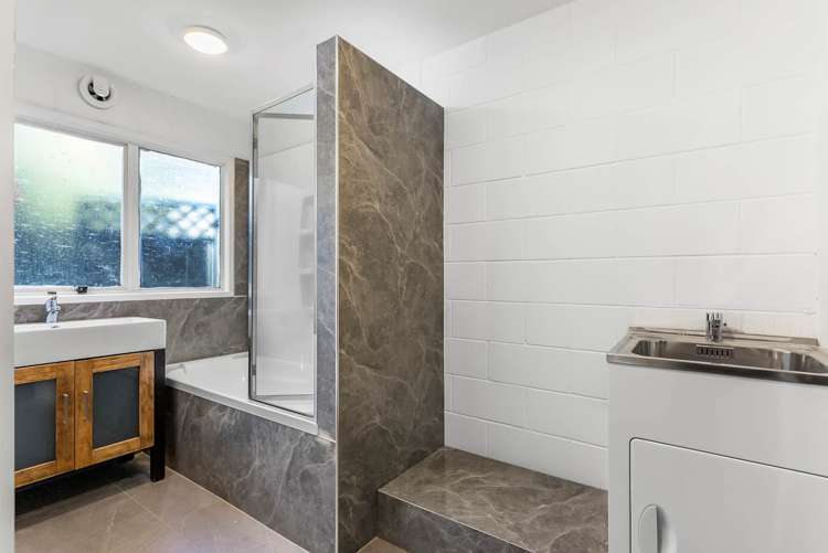 53 Sheridan Drive New Lynn_8