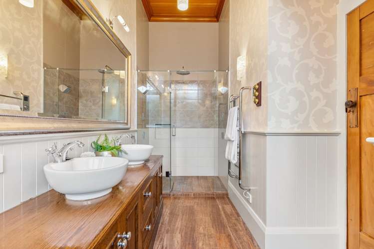 1 Plunket Road Mount Eden_16