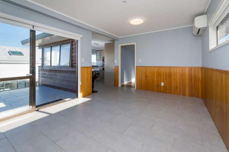 10 Newburn Road Waiake_3