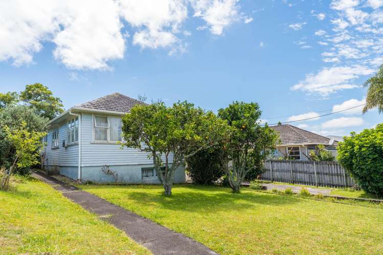 13 Waione Avenue Te Atatu Peninsula_16