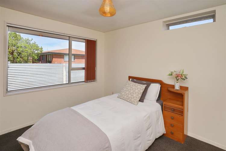 24a Tilford Street Woolston_14