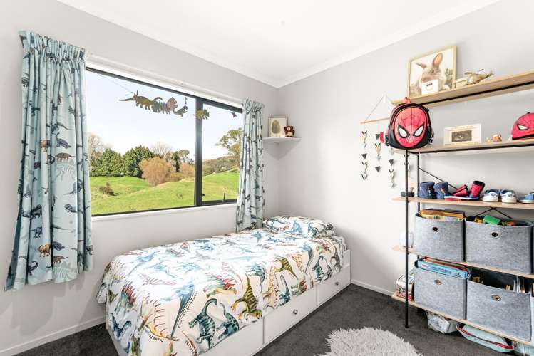 126 Meander Drive Welcome Bay_12