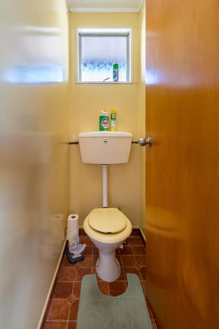 67 Easther Crescent Kew_18