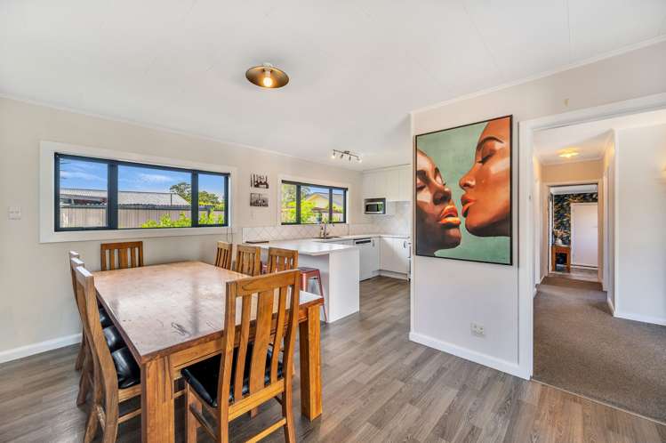 13 Howard Road Taradale_14